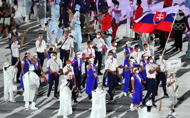 Nástup slovenskej výpravy na otváracom ceremoniáli olympijských hier v Tokiu.
